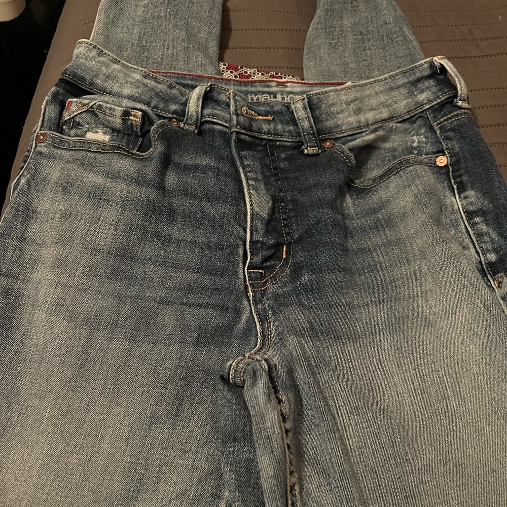 Maurices jeans